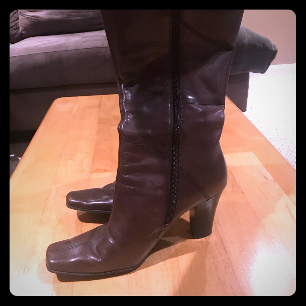 Must go! Chocolate brown calf boots Nine West